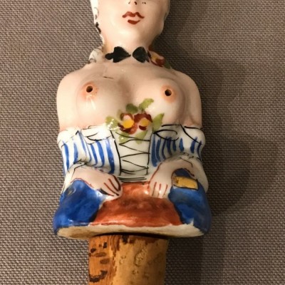 Bouchon de bouteille coquin en porcelaine d'époque 19 ème