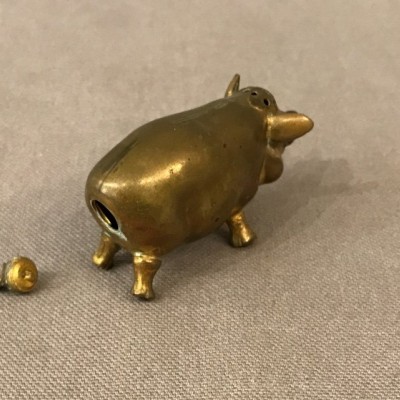 Saliere little pig in vintage brass 19 th