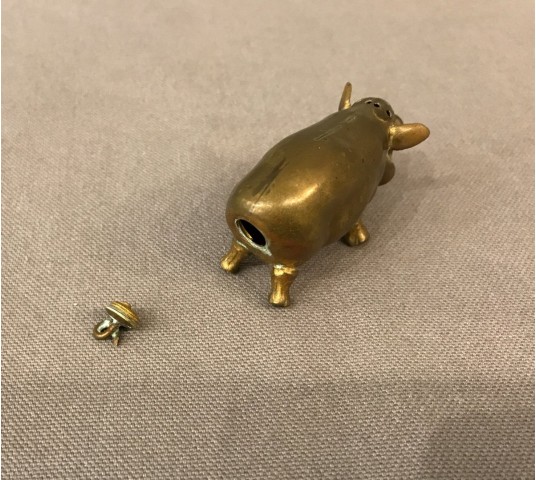 Saliere little pig in vintage brass 19 th