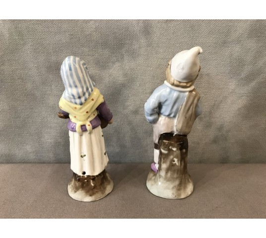 Small couple of porcelain characters from Dresden of epoch 19 th