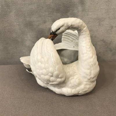 Cygne en biscuit porcelaine blanche d’époque 19ème