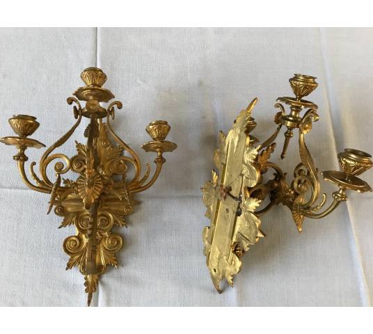Paire d'appliques en bronze doré de style Néogothique d'époque 19 ème