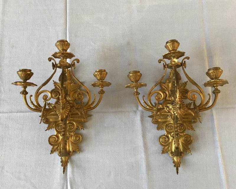 Pair d' appliques en bronze gilt de style NéoGothic d' époque 19 ème