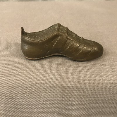 Chaussure de foot en bronze XXÈME