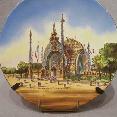Paire de plats tableaux en porcelaine de l'Exposition Universelle de 1900