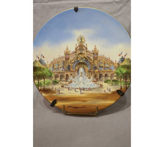 Paire de plats tableaux en porcelaine de l'Exposition Universelle de 1900