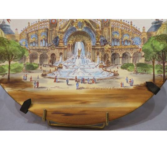 Paire de plats tableaux en porcelaine de l'Exposition Universelle de 1900