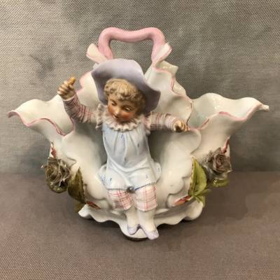 Beau panier ancien  en porcelaine d'époque 19 ème