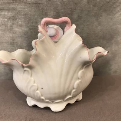 Beau panier ancien  en porcelaine d'époque 19 ème