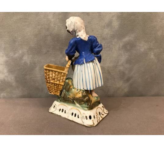 Nice object in porcelain old empty-pockets 19 th in Old Paris Jacob Petit