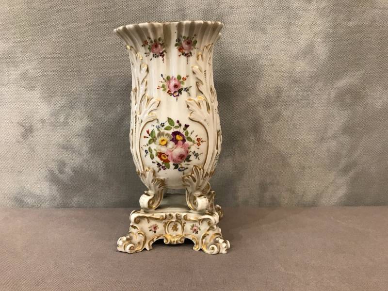 Old porcelain Vase of Old Paris of era 19th-century.