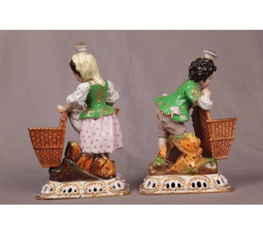 Ravant pair of porcelain bottles of Old Paris signed Jacob Petit of epoch 19 th