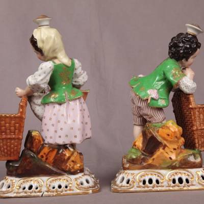 Ravant pair of porcelain bottles of Old Paris signed Jacob Petit of epoch 19 th