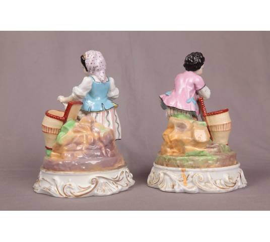 Paire de Subjects en porcelain de Vieux Paris d' epoch vers 1900