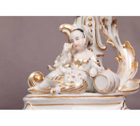 Belle pair de bougeoir en porcelaine de Vieux Paris d' epoch 19 ème