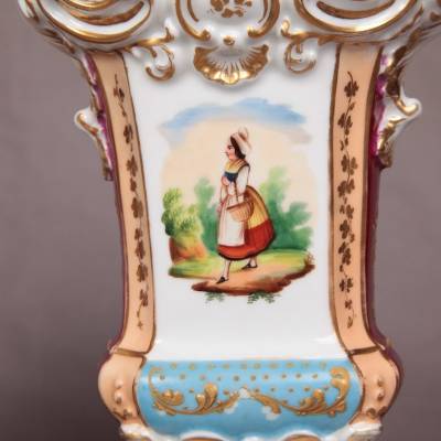 Ravant pair of porcelain vases from Old Paris of epoch 19 th