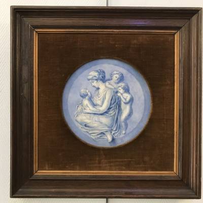 Tableau en céramique d'époque 19 ème sur cadre en bois