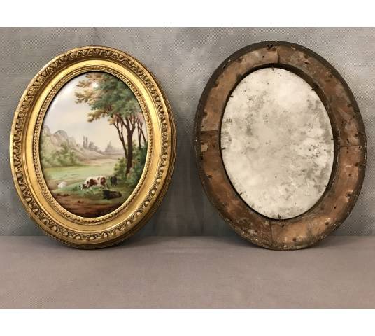 Paire de tableaux médaillon en porcelaine d'époque 19 ème