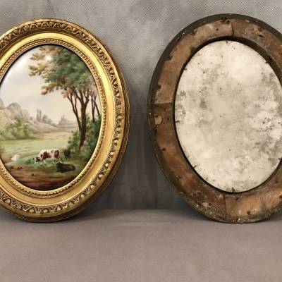 Pair of medal tables in period porcelain 19 th
