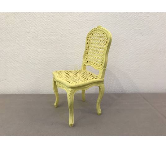 Chaise miniature de style Louis XV peinte en jaune