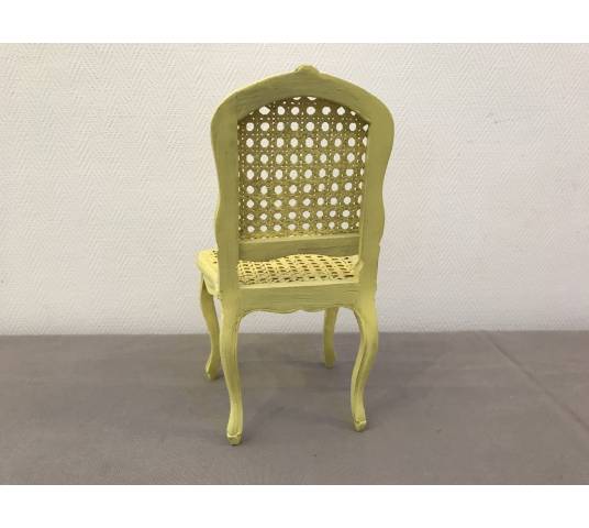 Chaise miniature de style Louis XV peinte en jaune