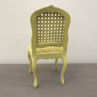 Chaise miniature de style Louis XV peinte en jaune