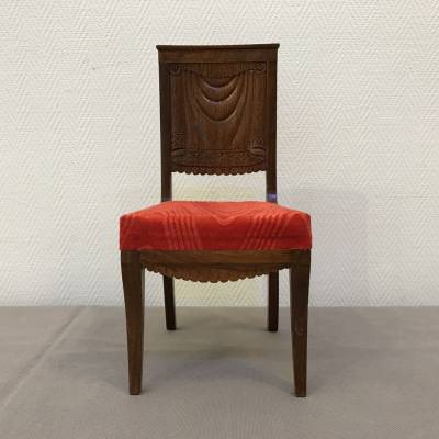 Small style mahogan/mahoganized chair