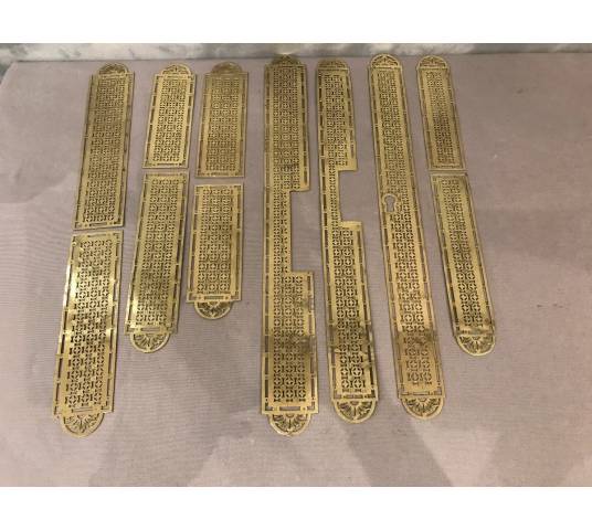 Set of 11 plates of cleanliness of period 19 th in brass
