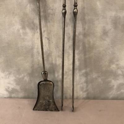 Set of a iron and bronze shovel and pliers19th century.