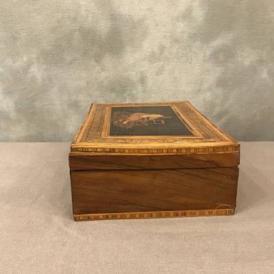 Small box box in marquetry and walnut of epoch 19 th