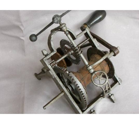 Tourne small model with its period weight beginning 19 th