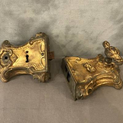 Beautiful gilded bronze serrure 19 th of the Louis XV style