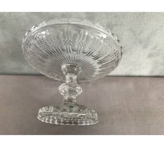 Coupe en verre pressé à décors de petits croisillons vers 1900