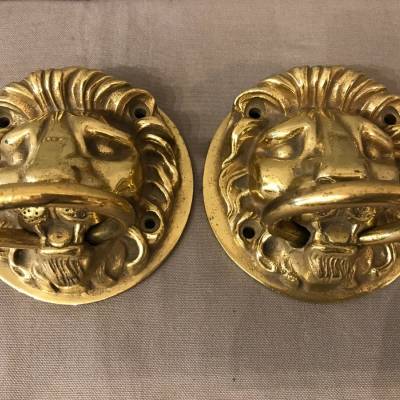 Deux belles têtes en bronze poli et vernis d'époque 20ème