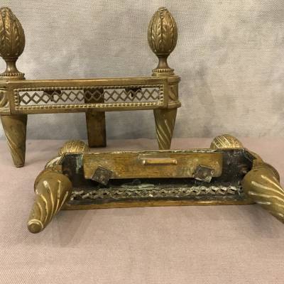 Paire de petits chenets en bronze  d'époque Louis XVI 18 ème