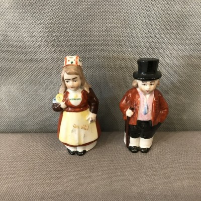 Salerons Couple de Lorrains sel et poivre en porcelaine d’époque fin 19 ème