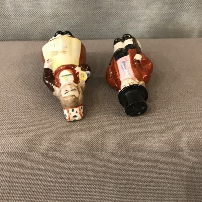 Salerons Couple de LorSponsors salt and pepper in porcelain at the end of 19 th