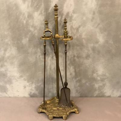 Servant of antique fireplace in bronze and period iron 19 th of the Louis XVI style