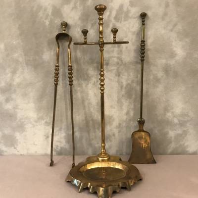 Serviteur de cheminée ancien en fer doré d'époque 19 ème
