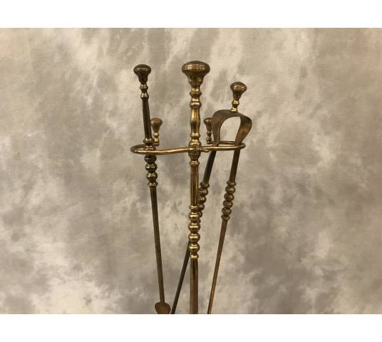 Servant of a former gilded iron fireplace 19 th