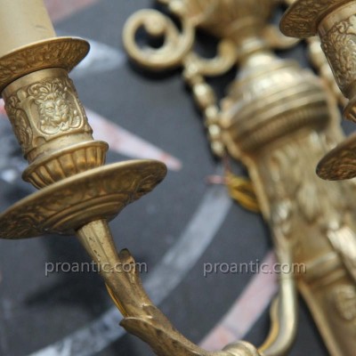 Belle paire d'appliques en bronze doré d'époque 19 ème Louis XVI