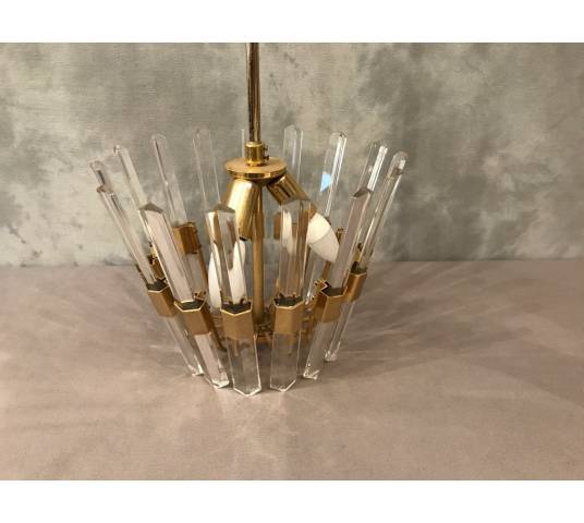 Beau lustre Scoliari circa 1970 in brass and crystal