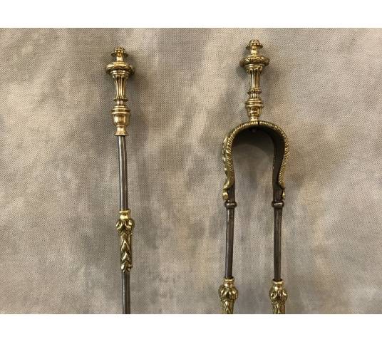 Ensemble d' une pelle et d' une pince en fer et bronze d' epoch 19 ème Louis XVI