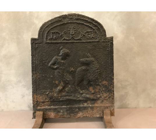 Petite plaque de cheminée ancienne en fonte d'époque 18 ème