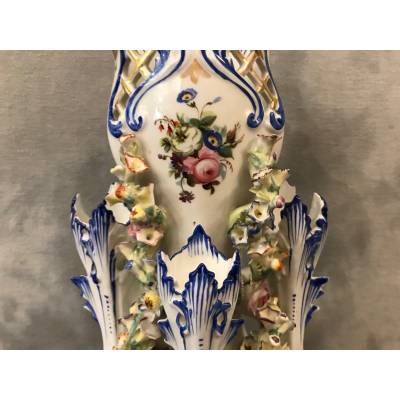 Vase en porcelaine de Vieux paris marqué Jacob Petit d'époque 19ème