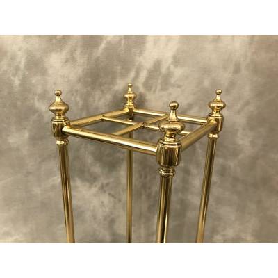 Small brass umbrellas and period cast 19 th