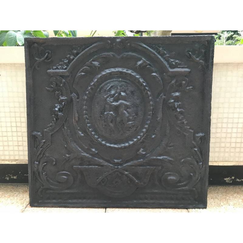 Large old fireplace plate in vintage cast iron 18 th