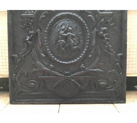 Large old fireplace plate in vintage cast iron 18 th