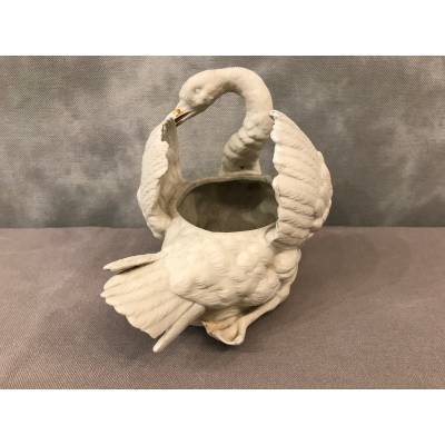 Small swan in biscuit porcelain of period 19 th