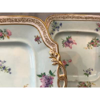 Paire de plat à gâteaux en porcelaine de Vieux Paris d'époque 19 ème